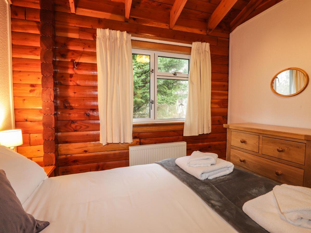 Spruce Lodge Strathpeffer Exteriör bild