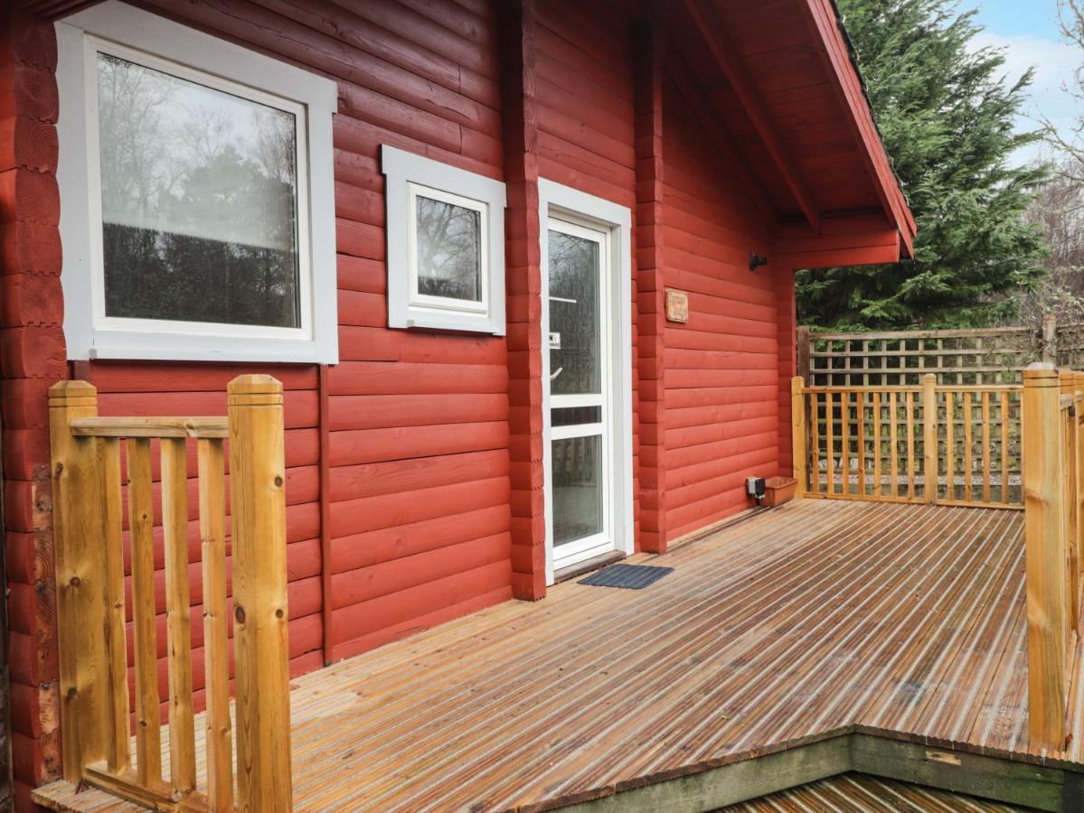 Spruce Lodge Strathpeffer Exteriör bild
