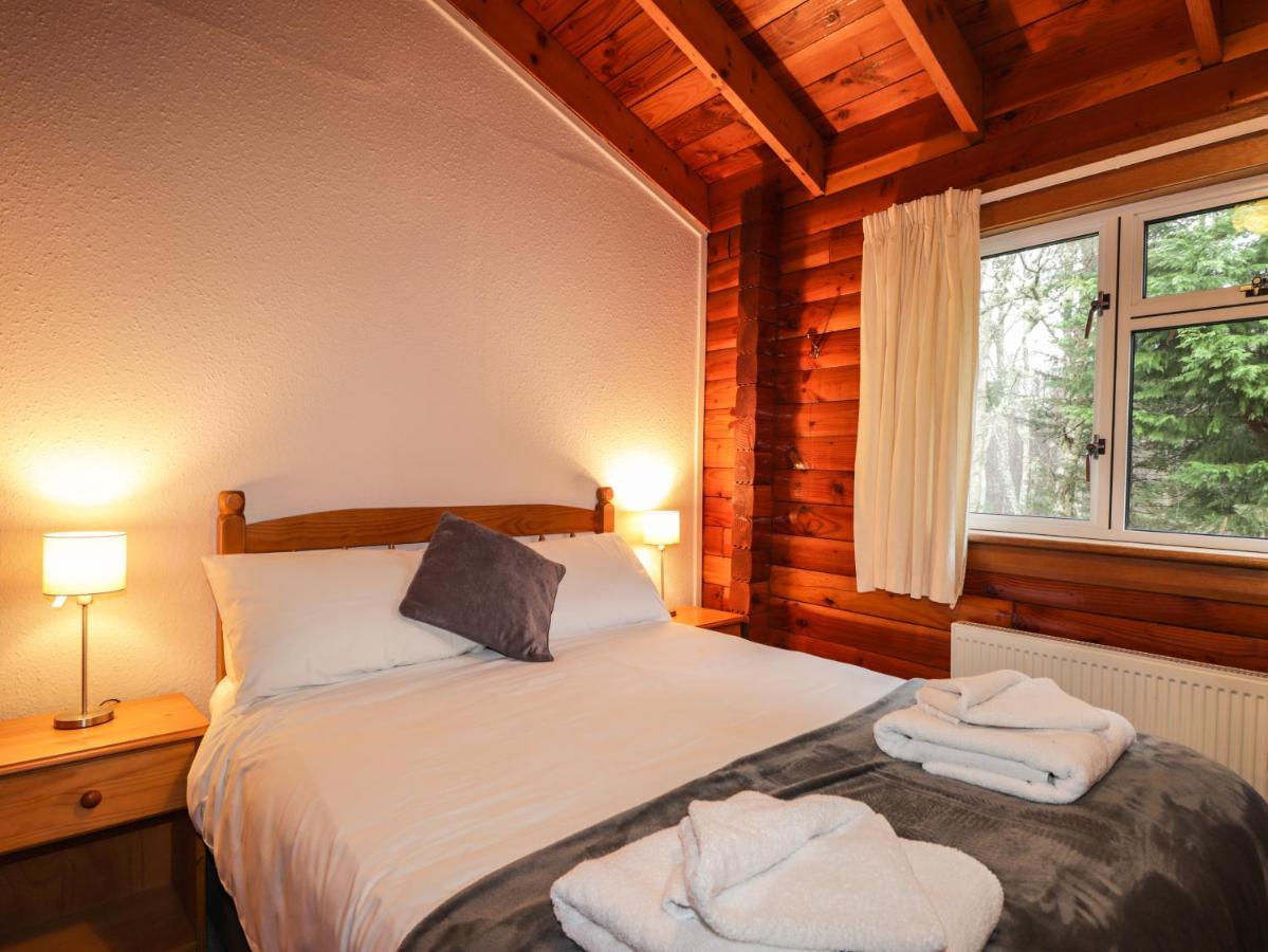Spruce Lodge Strathpeffer Exteriör bild